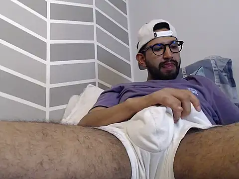 thomass1018 webcam