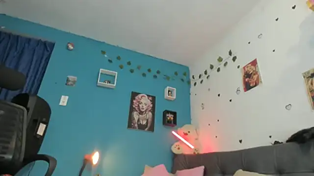 anastasia_tuya webcam