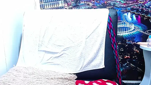 tila_nastyy webcam