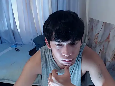 pinkcock_froi2305 live sex cam