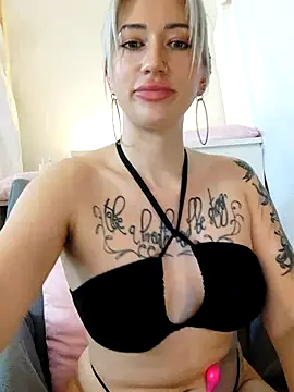 Gina-Lumara webcam