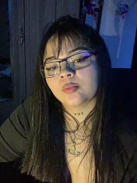 lilith__immaculatte live cam on StripChat