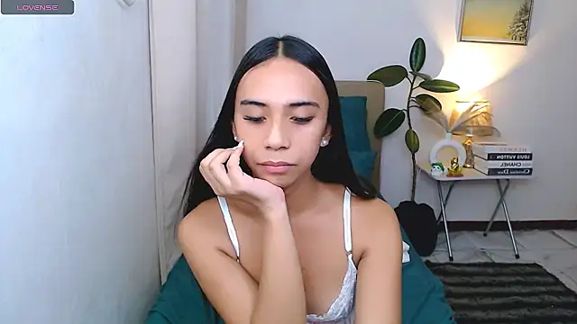 scarlet_smith7 - Scarlet_smith7's free webcam - UK Sex Cams
