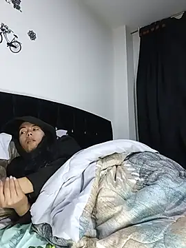 MiaForever1 webcam