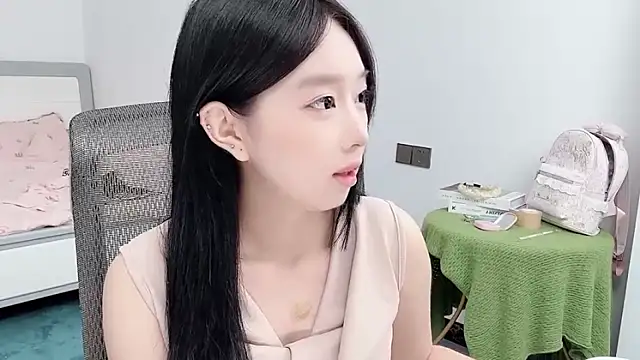 Yoyo33355 webcam