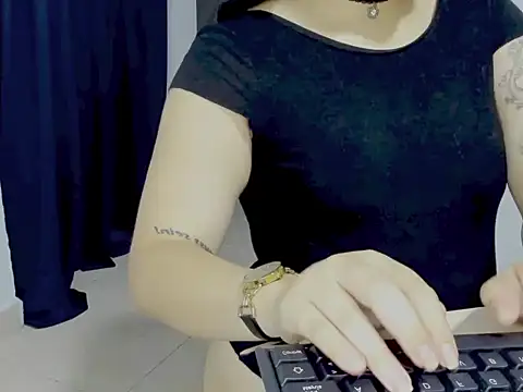babe-sofi (F young) - Fuck my ass in public