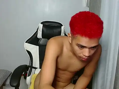 curlyasian_njxx