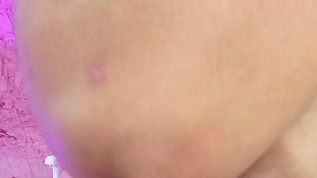 emmacurvy webcam