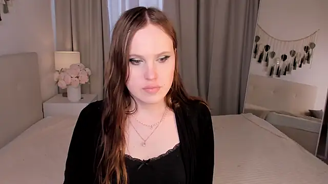 EffieMinki webcam