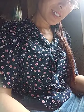Heryy_xx webcam
