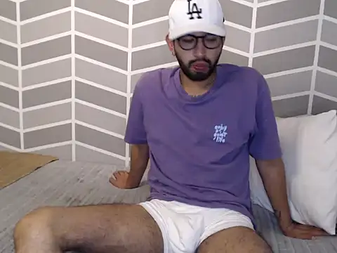 thomass1018 webcam