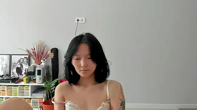 ailey_chao webcam
