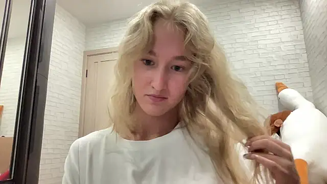 MissMillyx live cam on StripChat