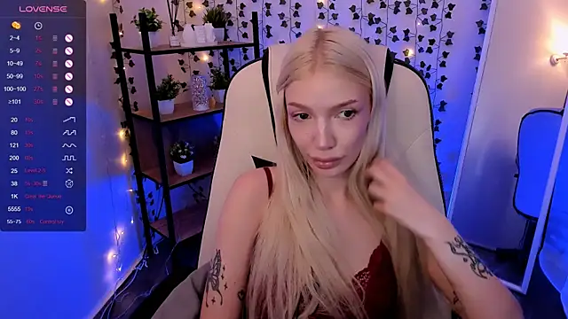 AnyaTaylor_ webcam