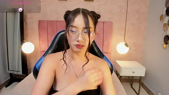Magic_amberr live cam on StripChat