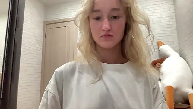 Watch MissMillyx live on EroticFlix - High definition streams