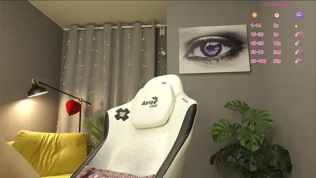 megany (F young) - topless boobs close up and oil show ;)