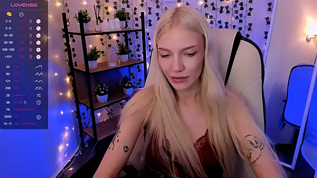 AnyaTaylor_ webcam
