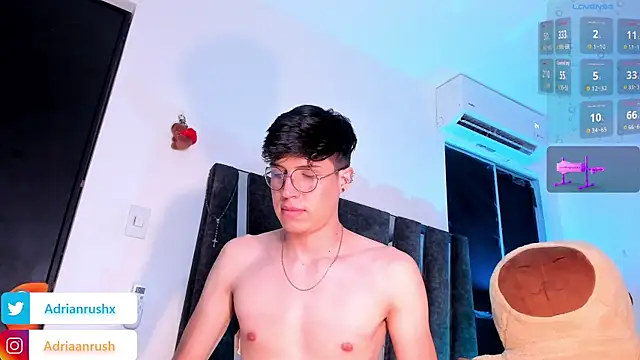 AdrianRushx Live Webcam on Stripchat
