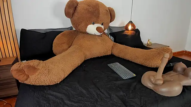 Iele - Trans webcam sex chat