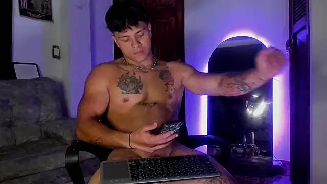 Dominic_Biker__ webcam