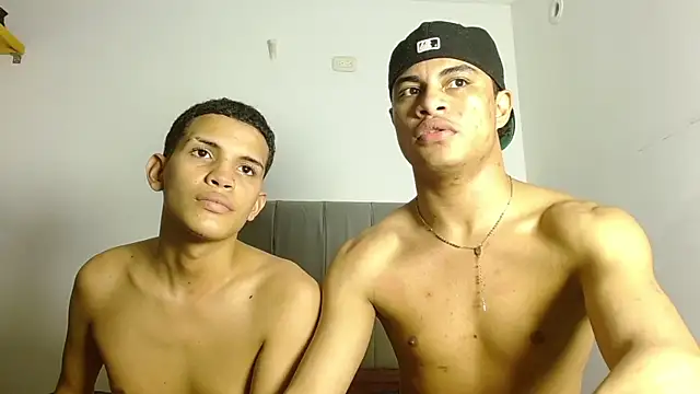 Jose_And_Daniel webcam