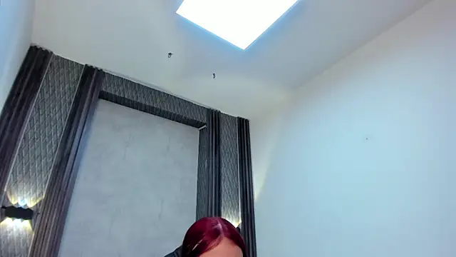 selene_red_ webcam