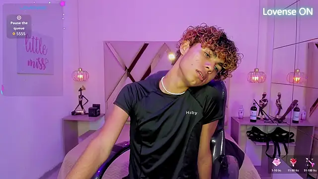 Anyelo_Twink