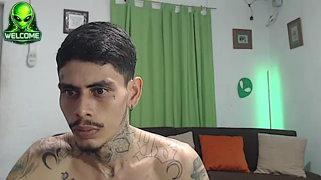 alpha_zom webcam
