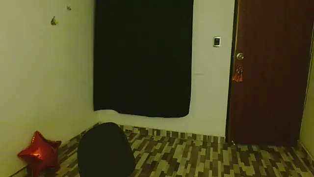 ella_peck webcam