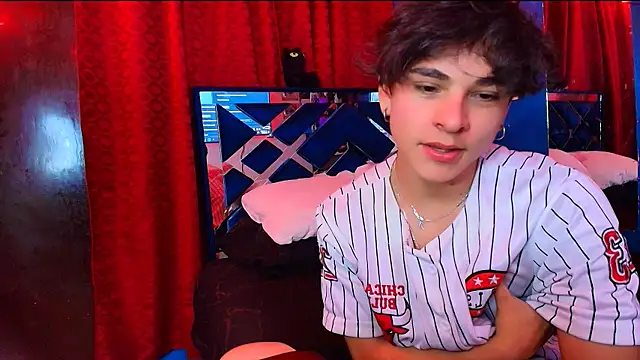 Luke_Howland webcam