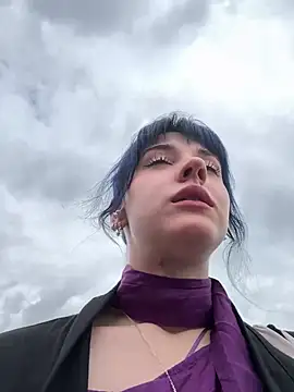 Only_April webcam