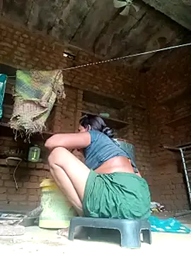 cute_diya_12 webcam
