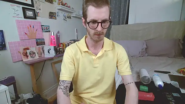 gnickname (M young) - remove pants