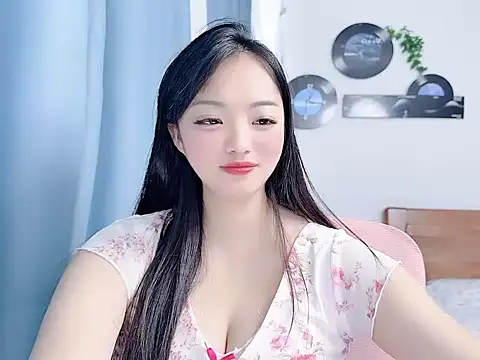 Winnie666999 webcam