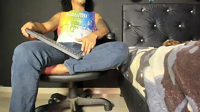 FuckHardlove webcam