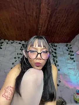 Maddy_w webcam