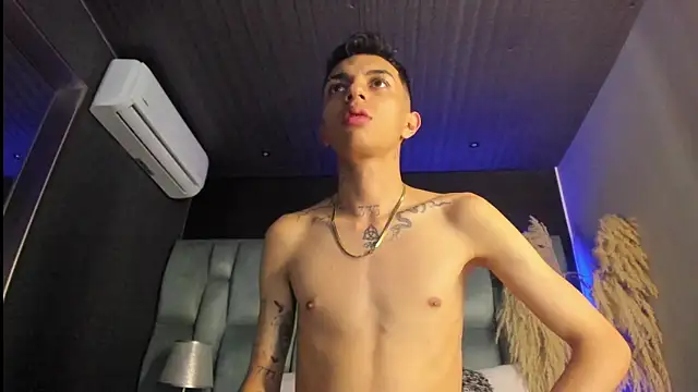 NickandAbby_ webcam