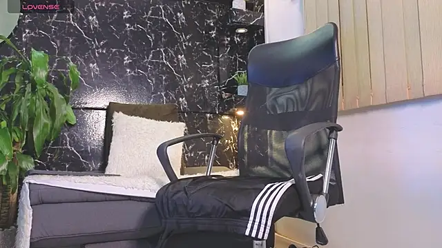 MR_EITHAN webcam