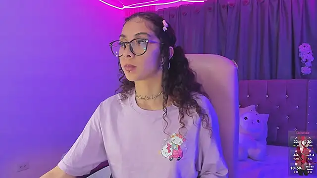 Sarah_Moon1 webcam