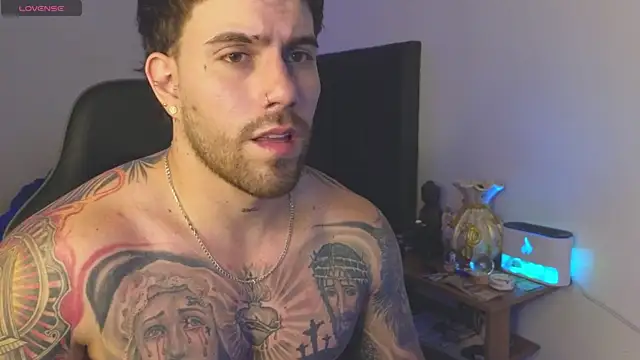 Ades_Lowe webcam