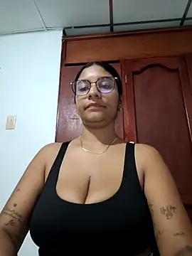 Sofythom1 live sex cam