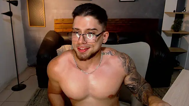Mike_montoya01 webcam