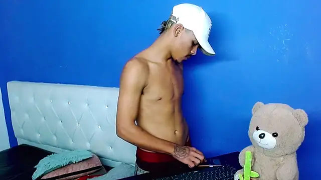 Angel_foxc13 webcam