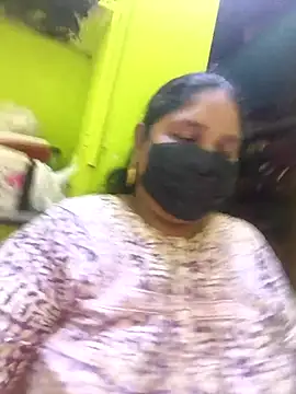 Villageanuty live cam on StripChat