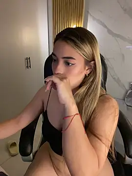 KYLIE_JONES6 webcam
