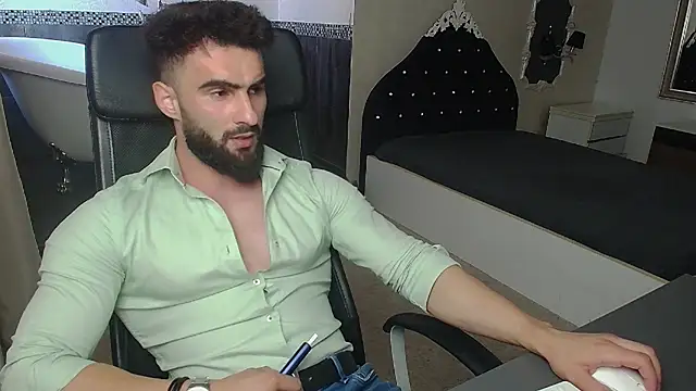 micahlane - MicahLane's free webcam - UK Sex Cams