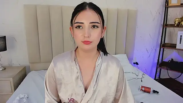 LilithHarperr_ webcam