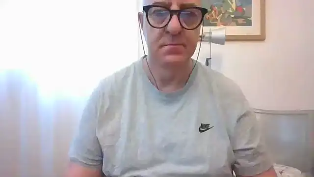ANONIMO7735 webcam