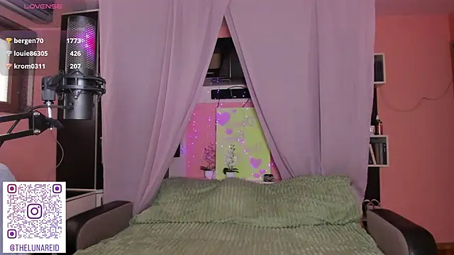 Luna_Reid webcam